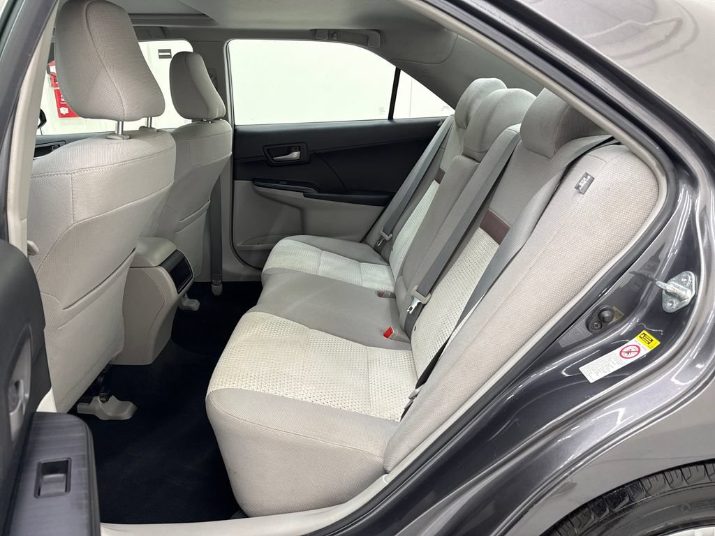 Used 2012 Toyota Camry LE FWD image 23