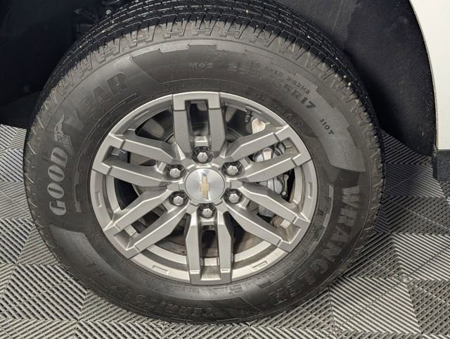 Used 2023 Chevrolet Colorado LT w/ LT Convenience Package II image 8