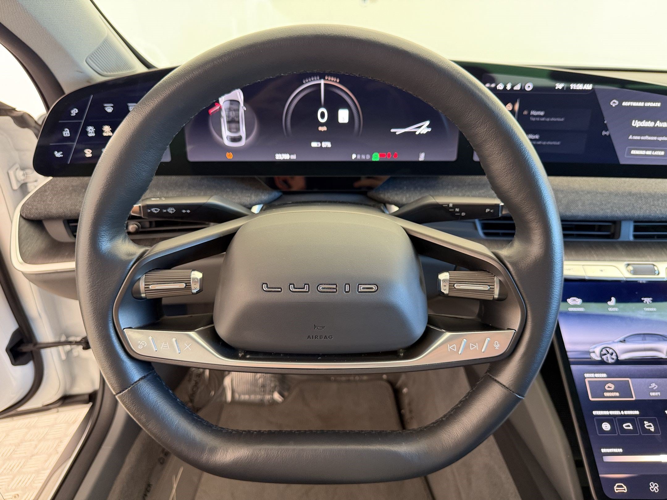 Used 2025 Lucid Air Touring AWD/4WD image 11