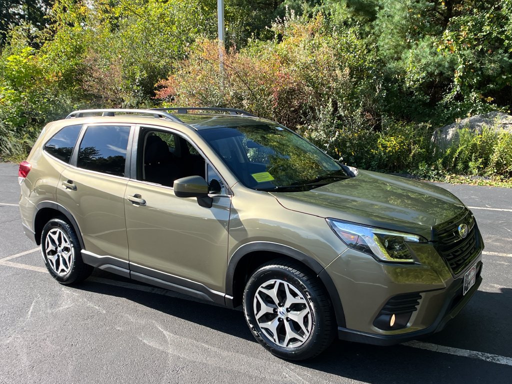 Used 2022 Subaru Forester Premium AWD/4WD image 7