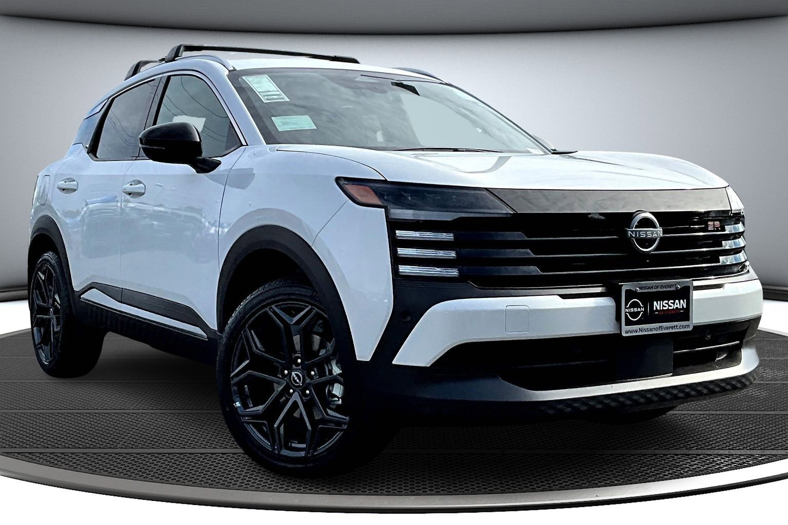 New 2026 Nissan Kicks SR