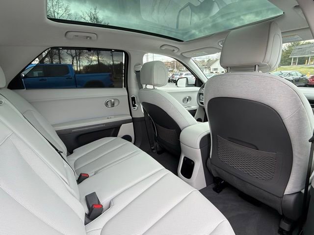 Used 2024 Hyundai Ioniq 5 Limited image 18