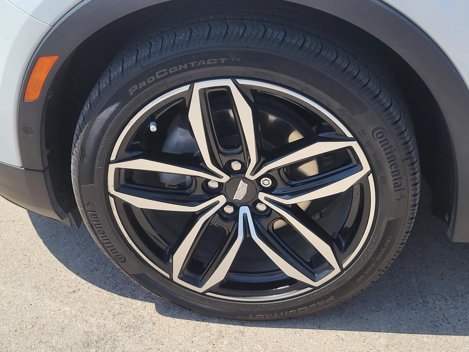 Used 2020 Cadillac XT4 Sport FWD image 9