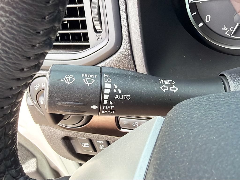 Certified 2024 Nissan Titan SV w/ SV Convenience Package RWD image 22