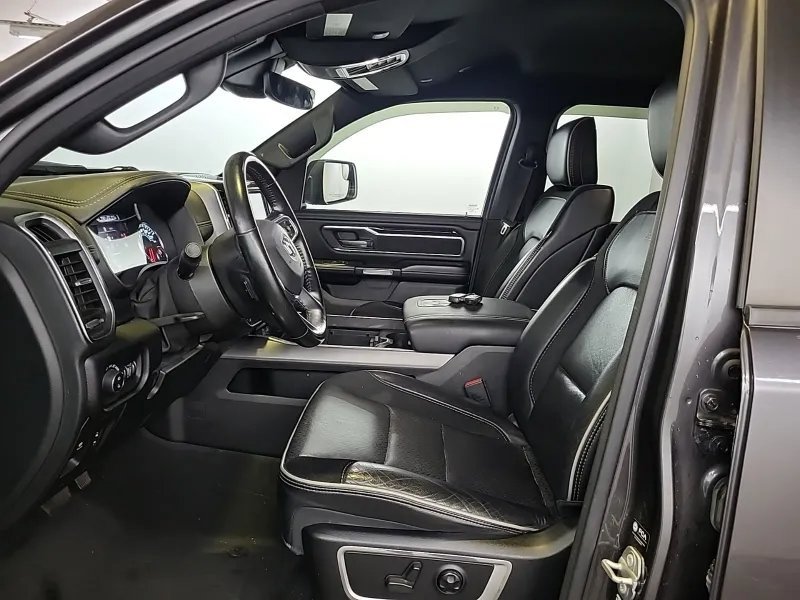 Used 2021 RAM 1500 Laramie w/ Sport Appearance Package image 18