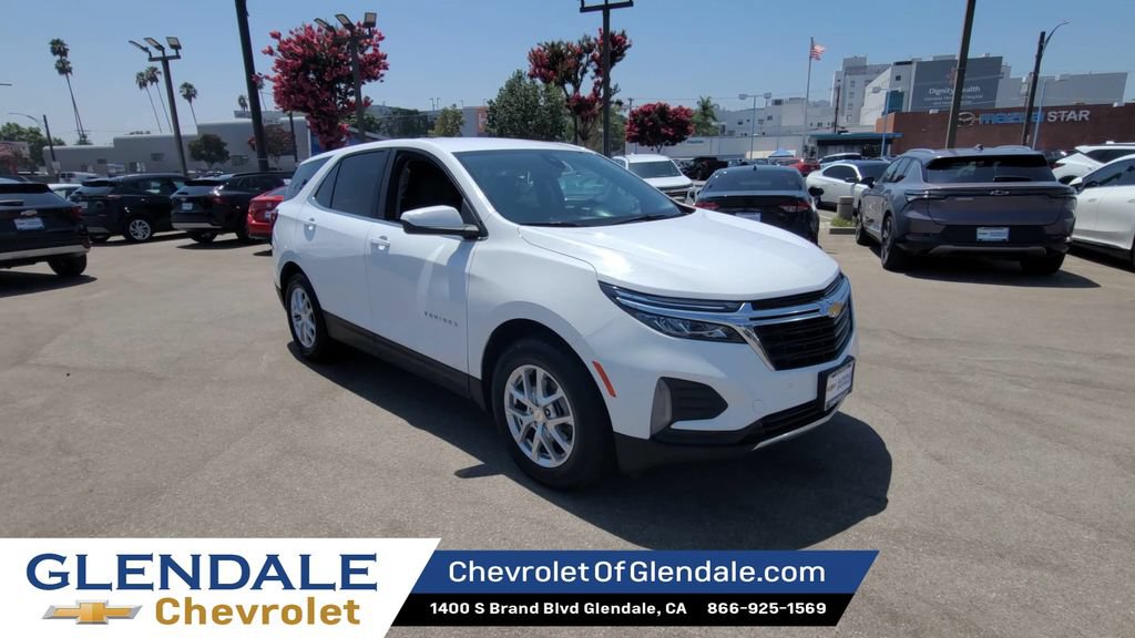 Certified 2024 Chevrolet Equinox LT FWD image 3