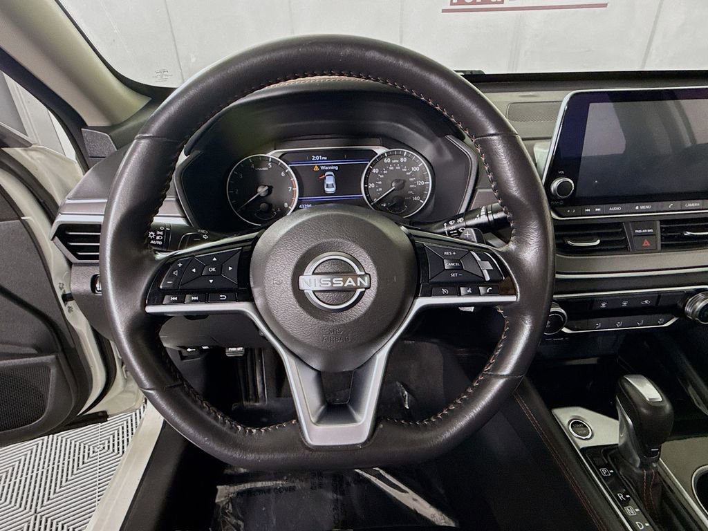 Certified 2023 Nissan Altima 2.5 SR FWD image 19