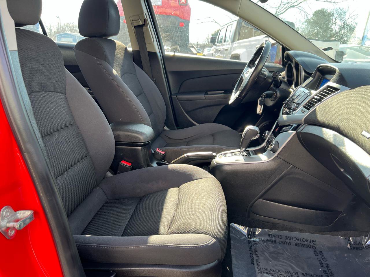 Used 2014 Chevrolet Cruze LT image 16