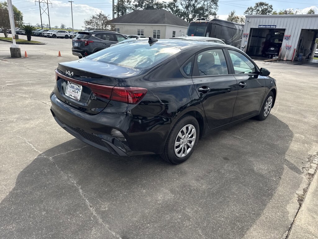 Certified 2024 Kia Forte LX image 15