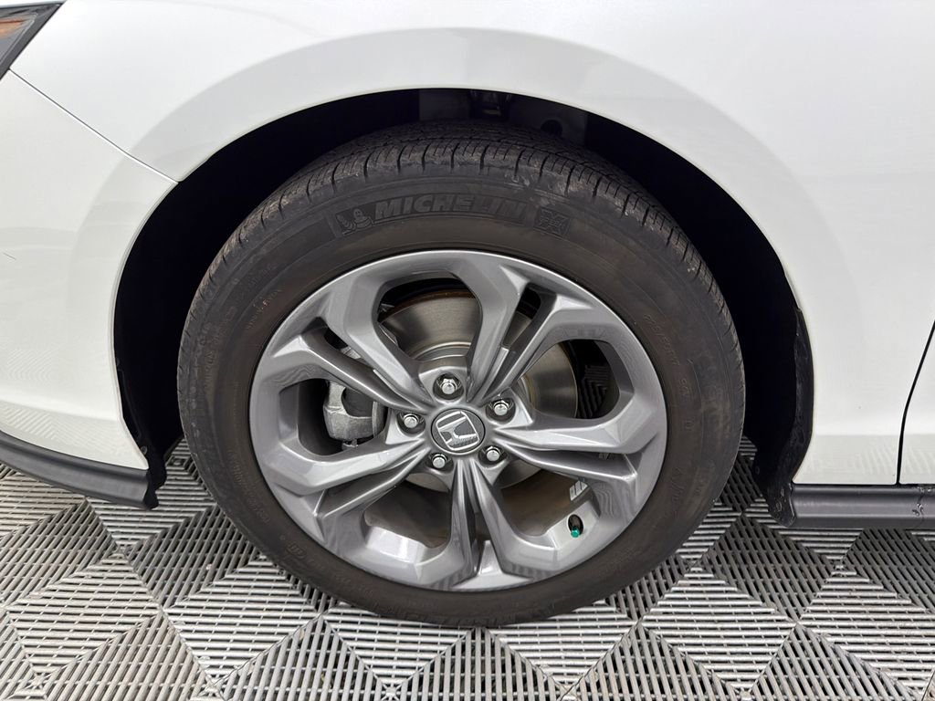 Used 2024 Honda Accord EX image 12