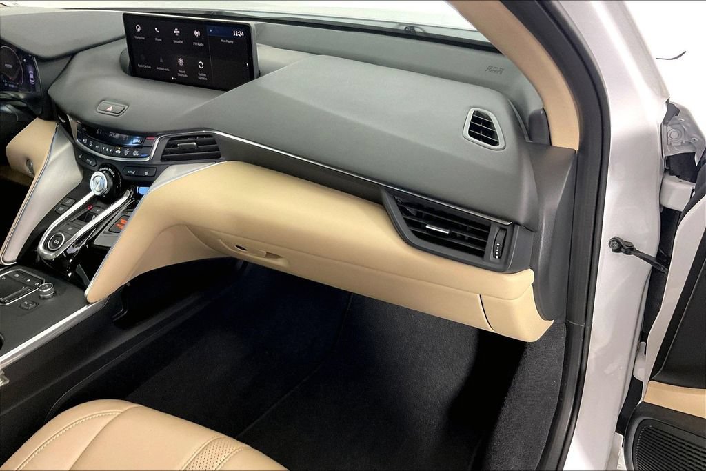 Used 2025 Acura TLX w/ Technology Package FWD image 18
