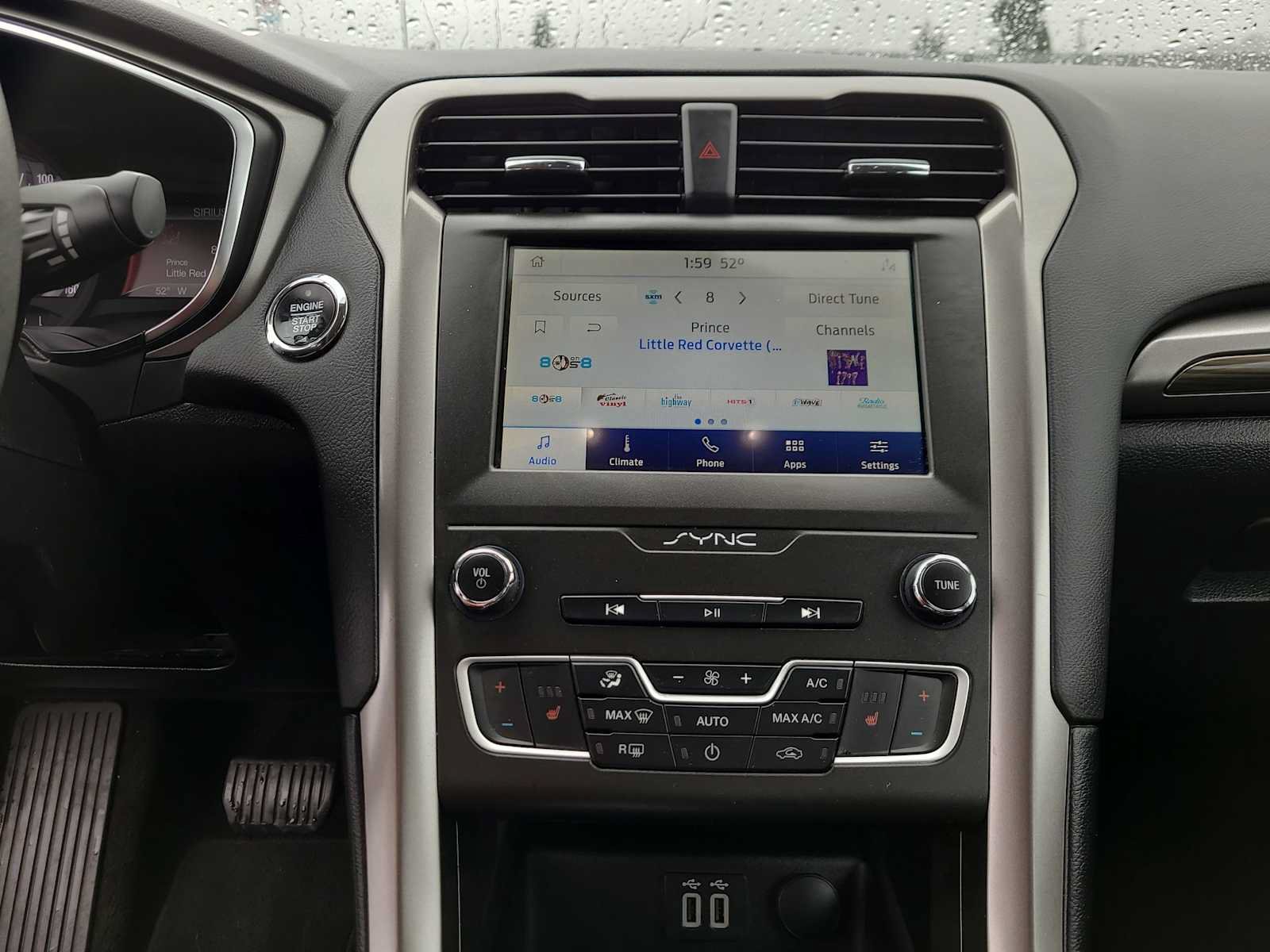 Used 2020 Ford Fusion SEL FWD image 24