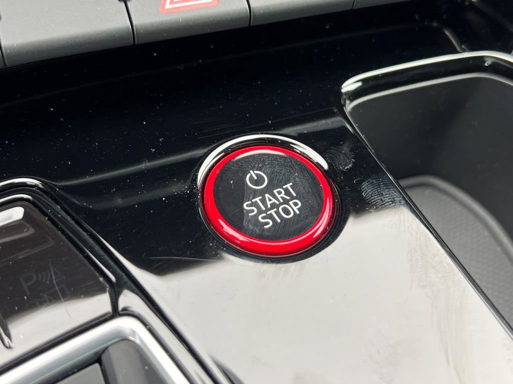 Certified 2023 Audi e-tron GT Premium Plus w/ Executive Package image 32