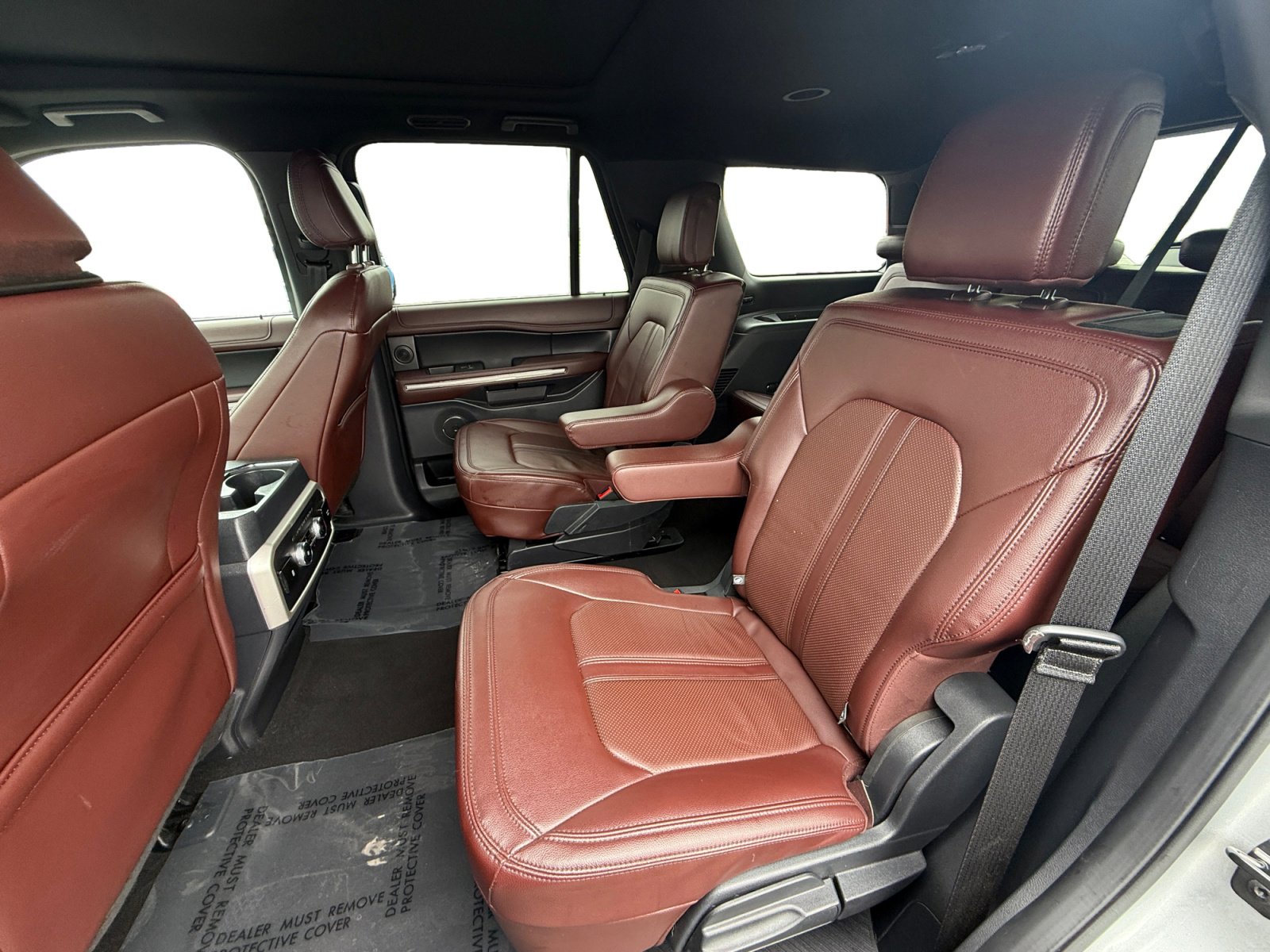 Used 2024 Ford Expedition Limited image 16