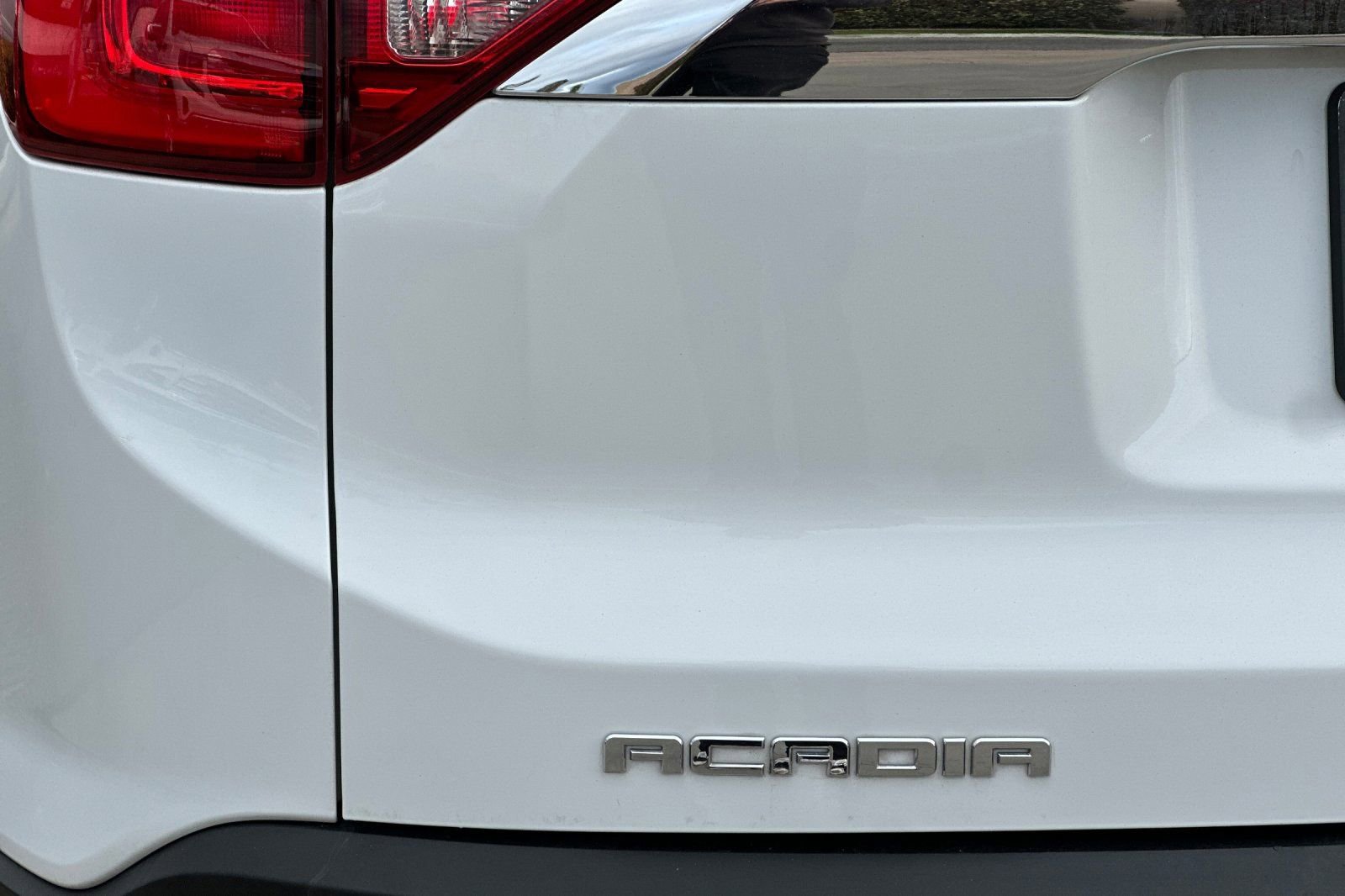 Used 2019 GMC Acadia SLE w/ LPO, Cargo Package image 29