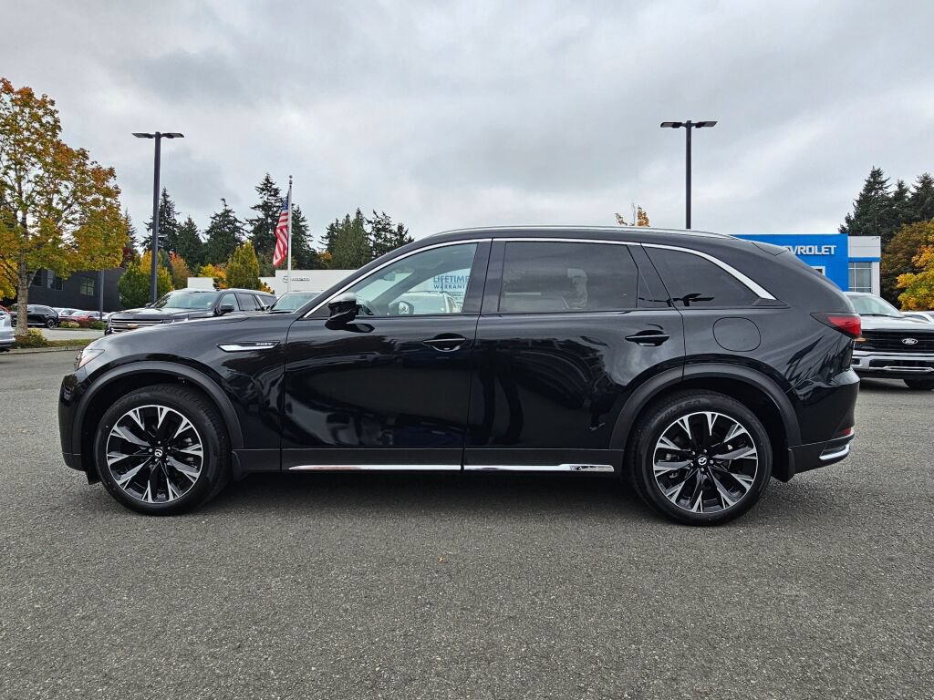 Certified 2025 MAZDA CX-90 Plug-In Hybrid w/ Premium Plus AWD/4WD image 8