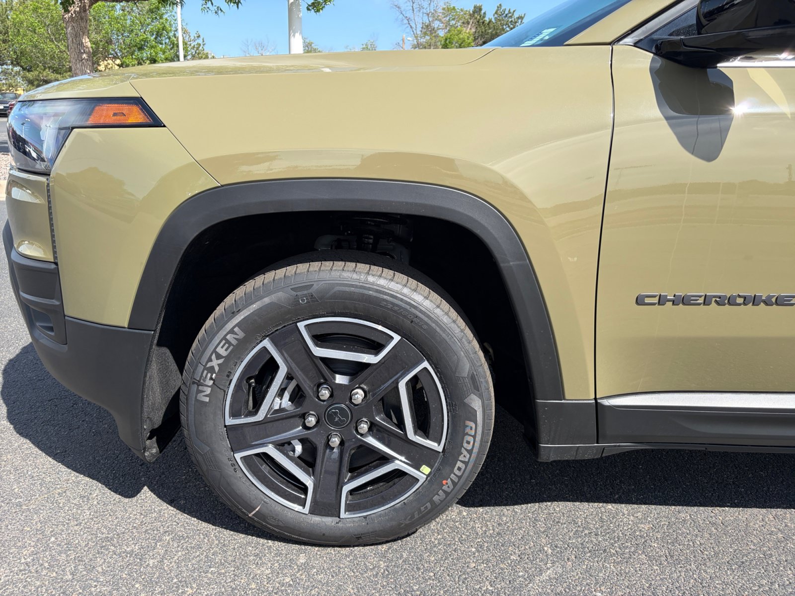 New 2026 Jeep Cherokee Limited AWD/4WD image 10