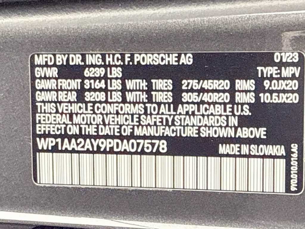 Certified 2023 Porsche Cayenne AWD/4WD image 33