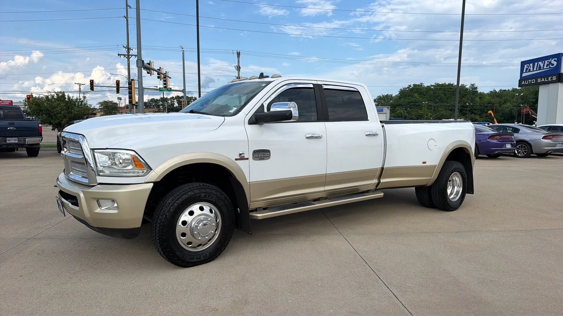 Used 2015 RAM 3500 Laramie Longhorn w/ Convenience Group AWD/4WD image 5
