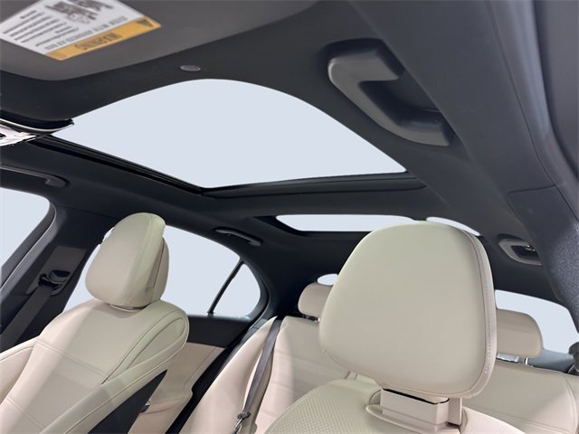 Used 2025 Mercedes-Benz C 300 4MATIC Sedan image 27