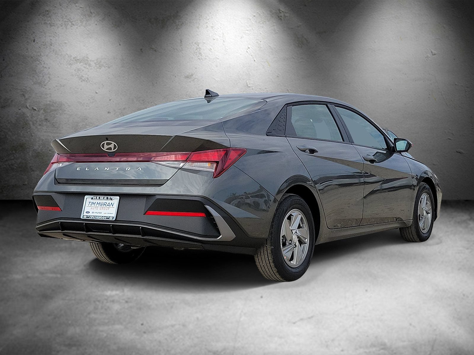 New 2026 Hyundai Elantra SE FWD image 3
