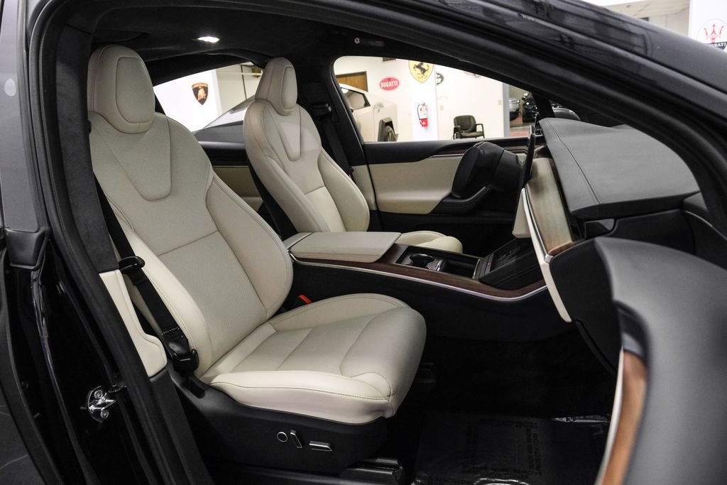 Used 2023 Tesla Model X image 36