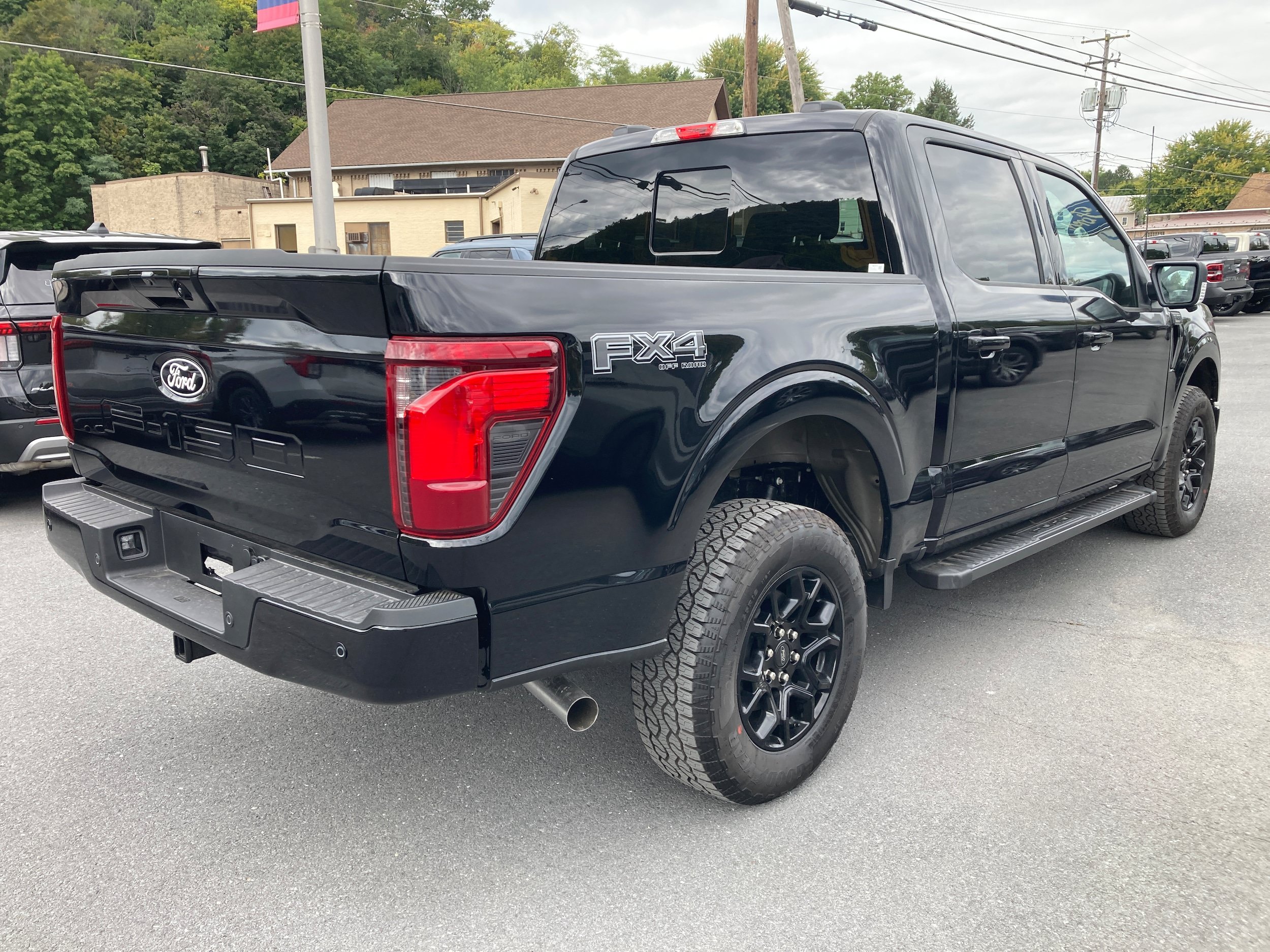 New 2026 Ford F150 XLT w/ Equipment Group 302A MID AWD/4WD image 5