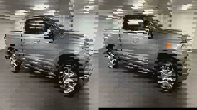 Certified 2025 Chevrolet Silverado 1500 High Country image 2