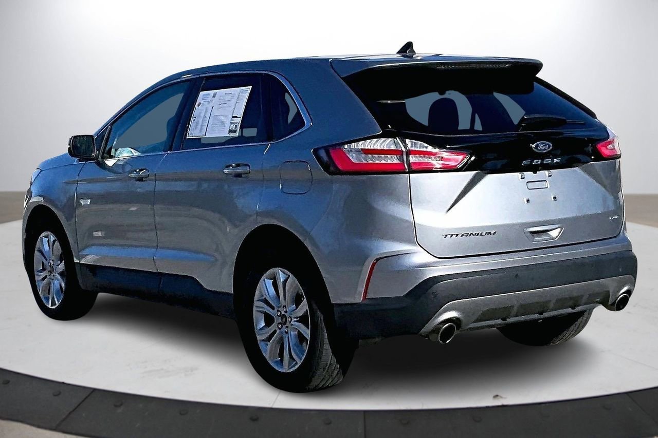 Used 2024 Ford Edge Titanium image 7