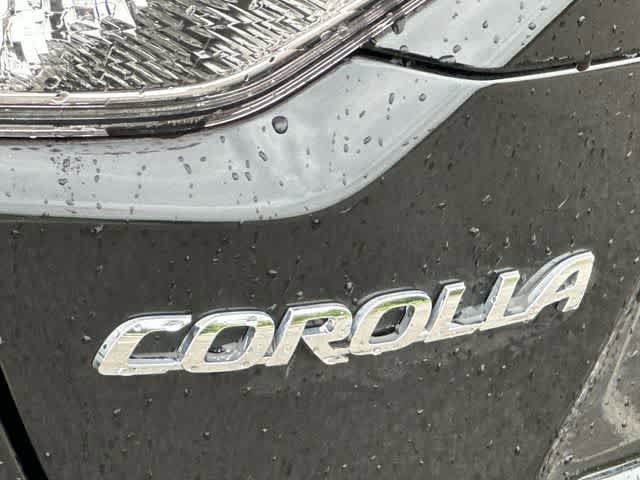 Used 2021 Toyota Corolla LE FWD image 16