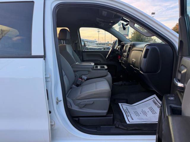 Used 2018 Chevrolet Silverado 1500 Custom w/ Custom Value Package image 16