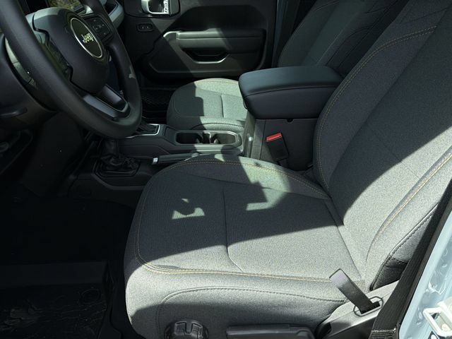 New 2026 Jeep Gladiator Sport AWD/4WD image 19