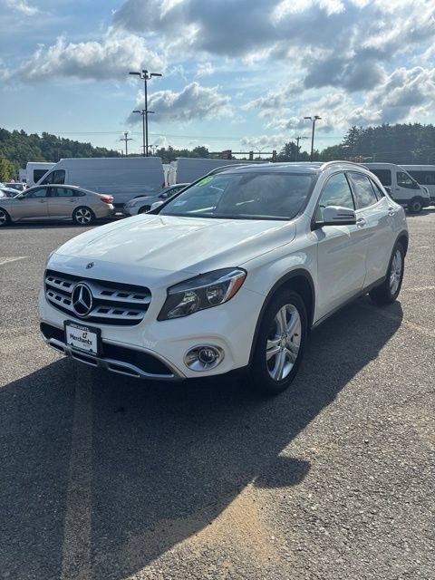 Used 2019 Mercedes-Benz GLA 250 4MATIC w/ Premium Package image 2