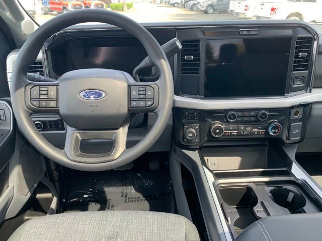 New 2025 Ford F350 XLT w/ Black Appearance Package image 16