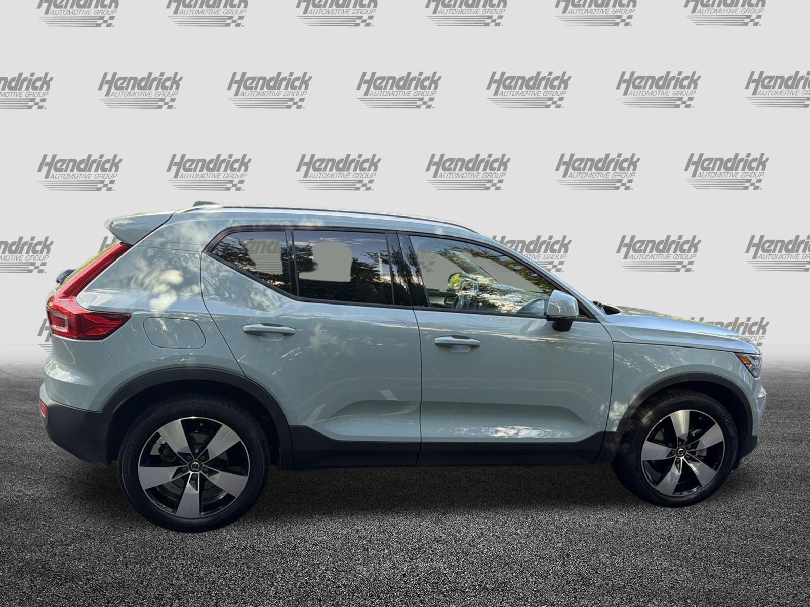 Used 2019 Volvo XC40 T5 Momentum AWD/4WD image 11