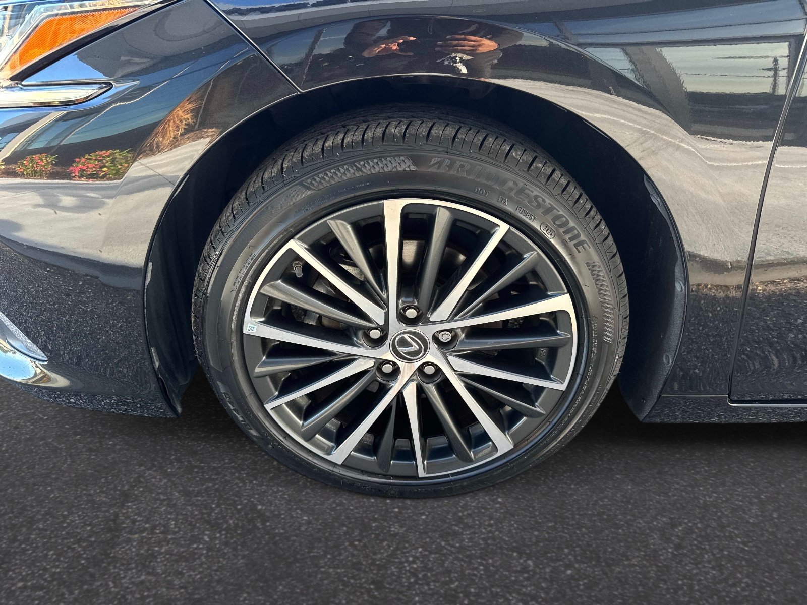 Used 2024 Lexus ES 350 w/ Premium Package FWD image 10