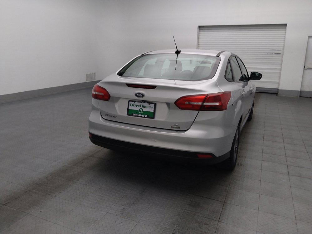Used 2018 Ford Focus SE w/ SE Appearance Package FWD image 7