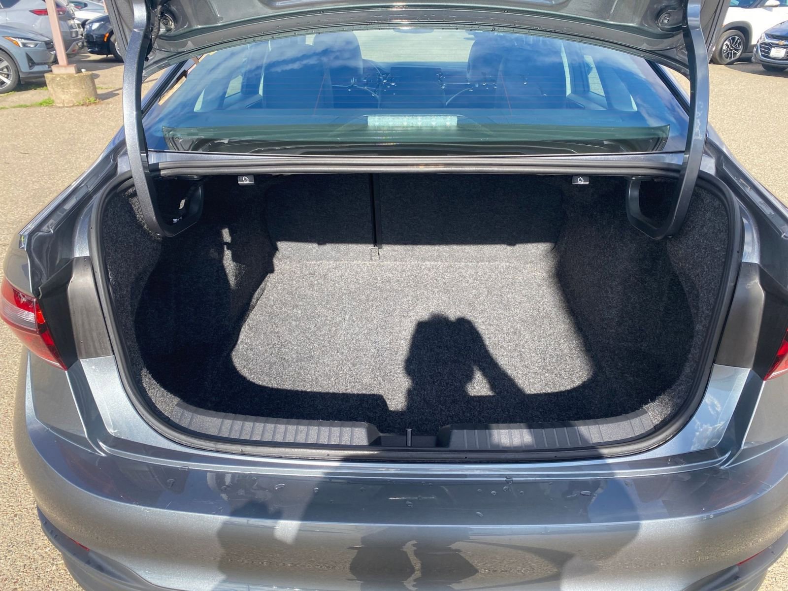 Used 2025 Volkswagen Jetta SE image 31