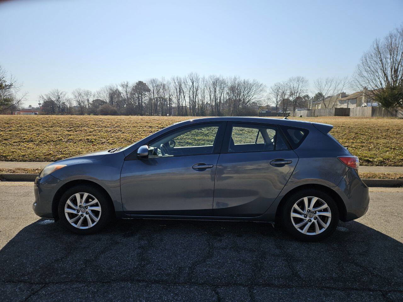 Used 2012 MAZDA MAZDA3 i Touring image 2