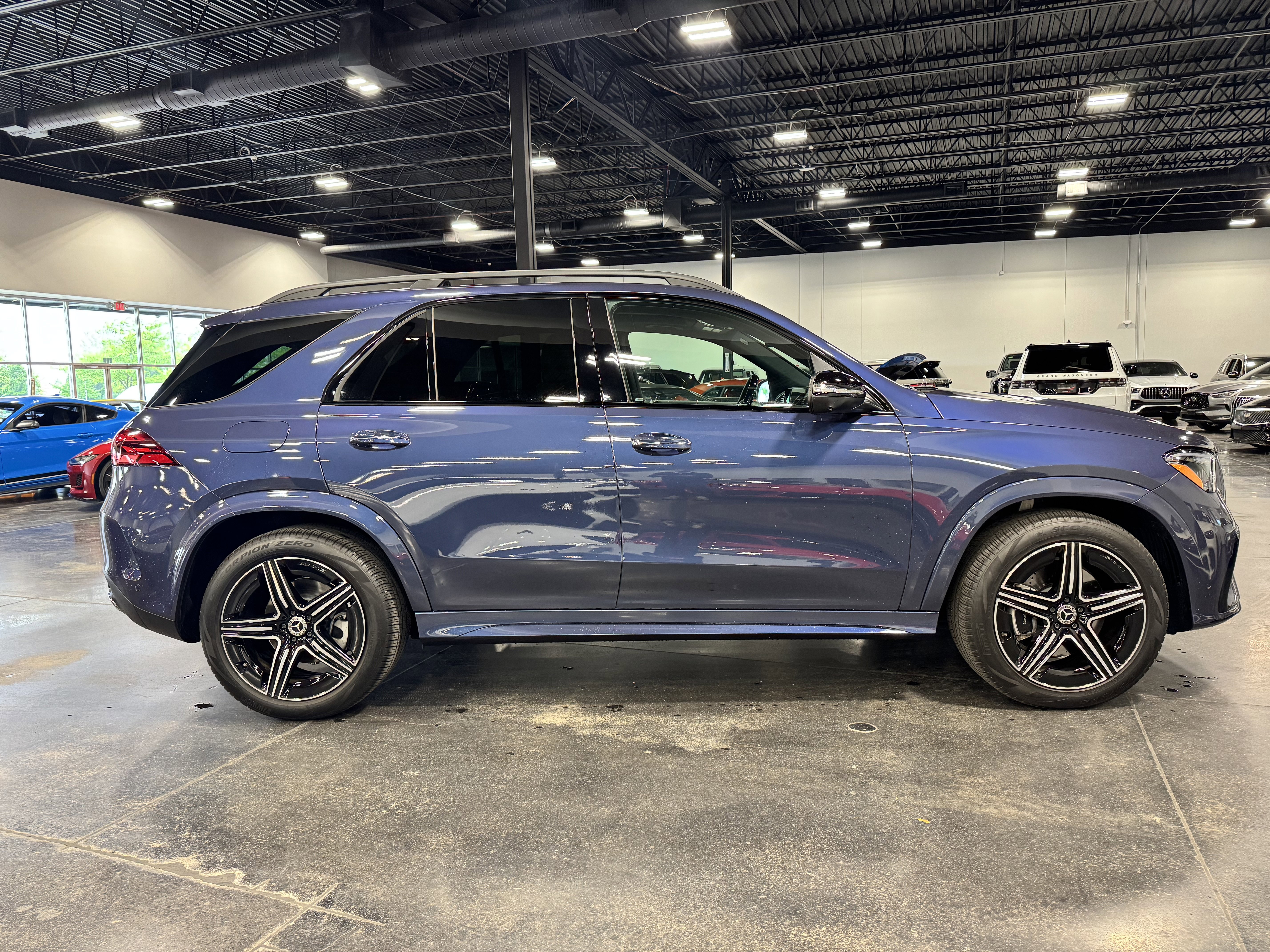 Used 2024 Mercedes-Benz GLE 350 4MATIC image 17