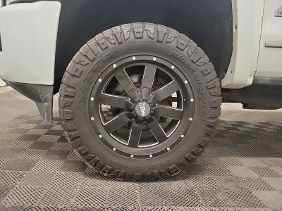 Used 2019 Ford F150 XLT w/ Equipment Group 302A Luxury AWD/4WD image 16