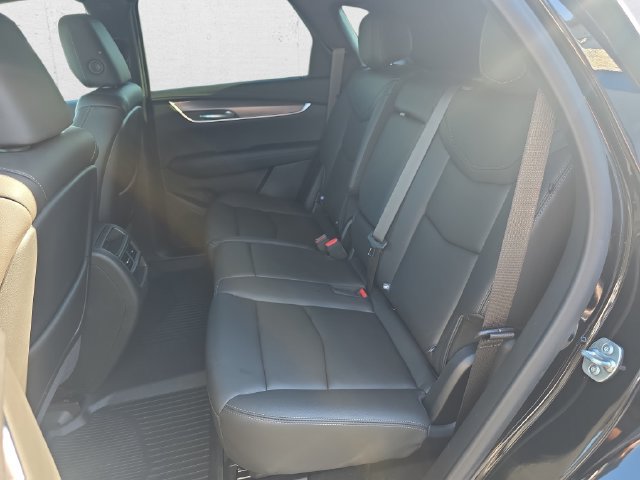 Certified 2024 Cadillac XT5 Luxury w/ LPO, Floor Liner Package AWD/4WD image 14