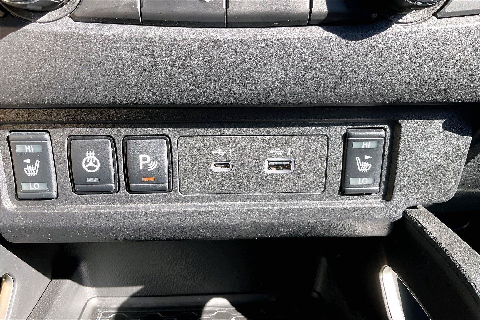 Certified 2024 Nissan Frontier SV w/ Technology Package AWD/4WD image 33