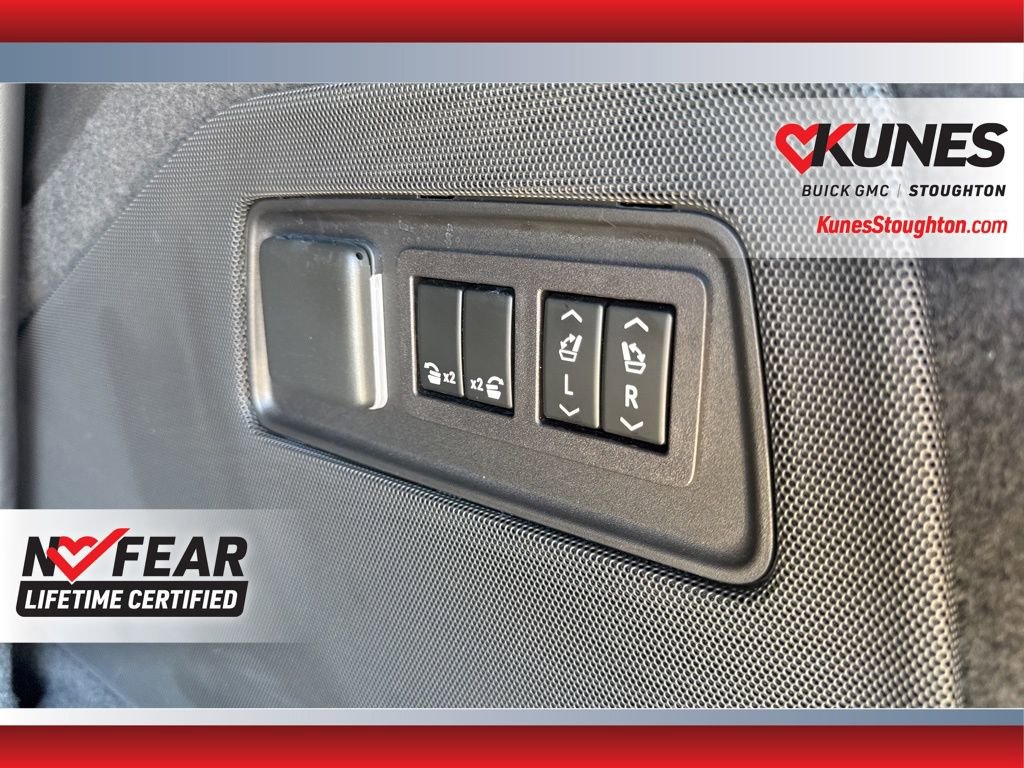 Used 2023 Cadillac Escalade Sport Platinum image 37