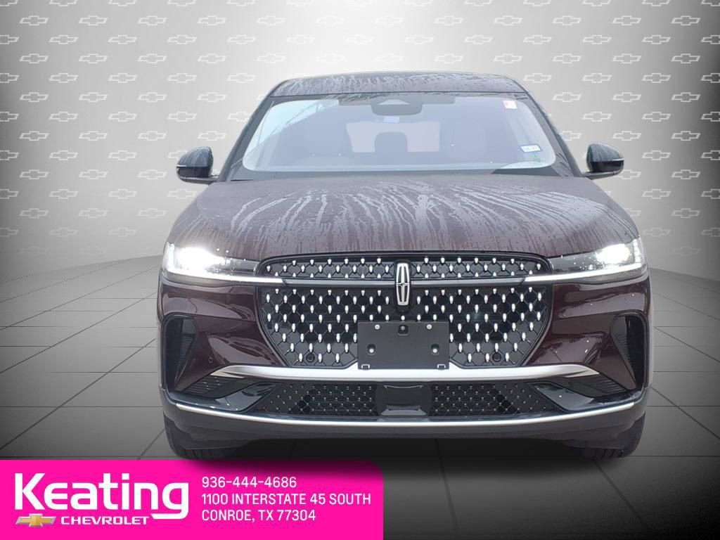 Used 2025 Lincoln Nautilus Premier image 10