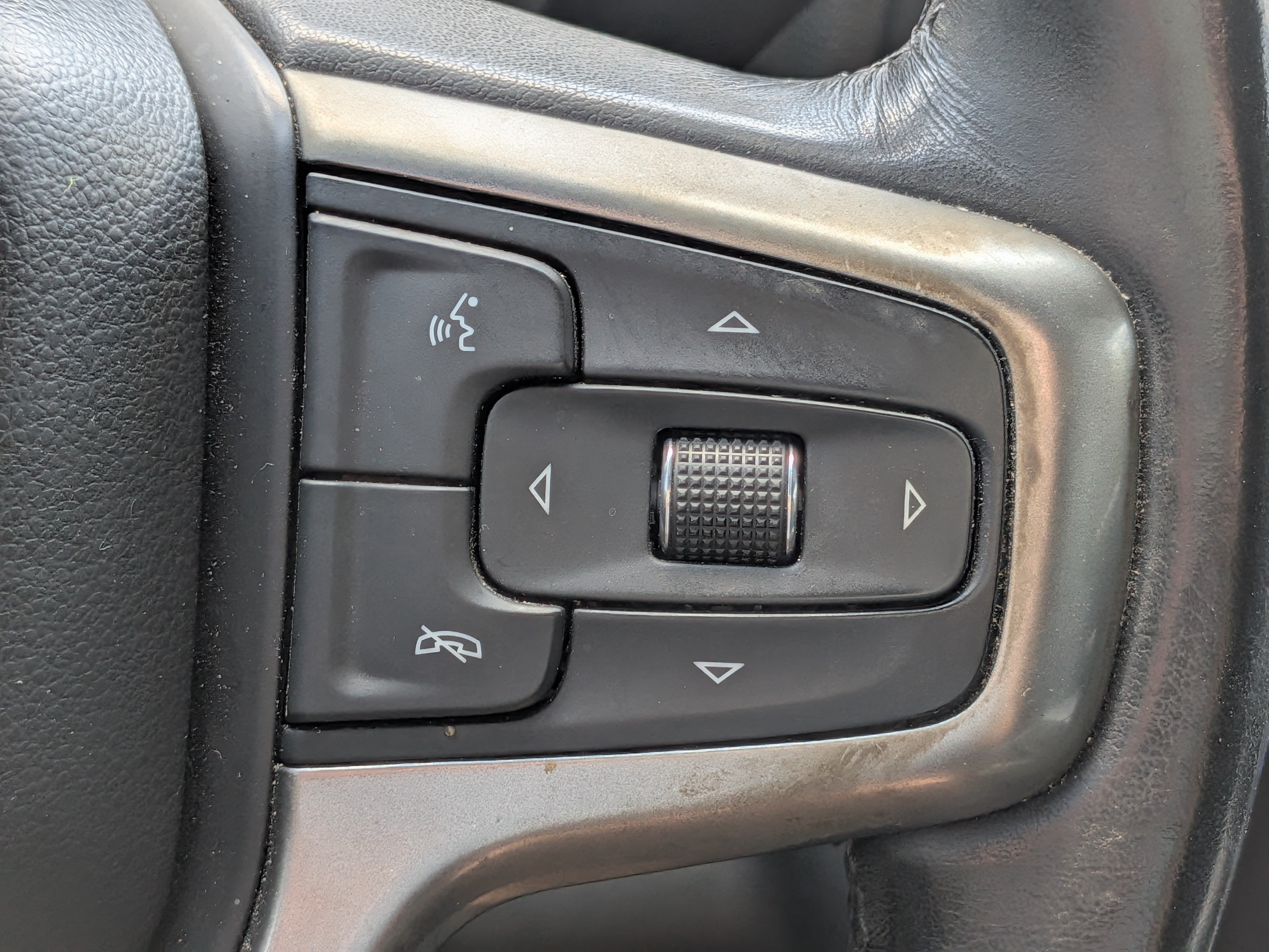 Certified 2019 Chevrolet Silverado 1500 LT w/ All-Star Edition AWD/4WD image 26