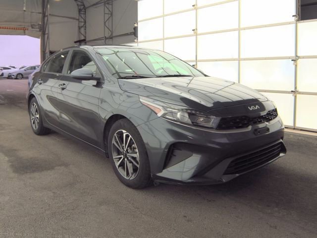 Used 2024 Kia Forte LXS image 3