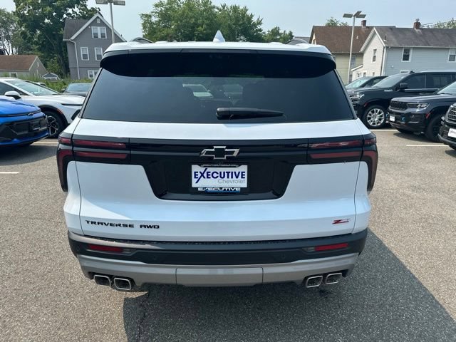 New 2026 Chevrolet Traverse Z71 w/ Enhanced Driving Package AWD/4WD image 4