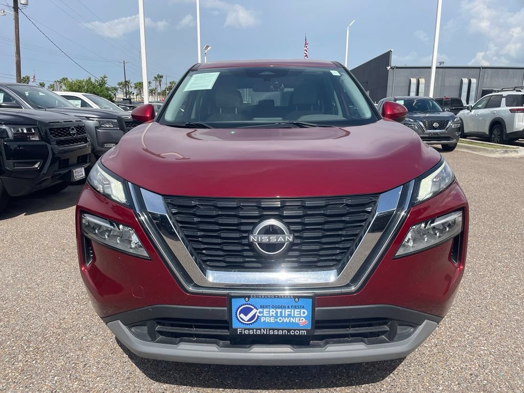 Certified 2022 Nissan Rogue SV FWD image 2
