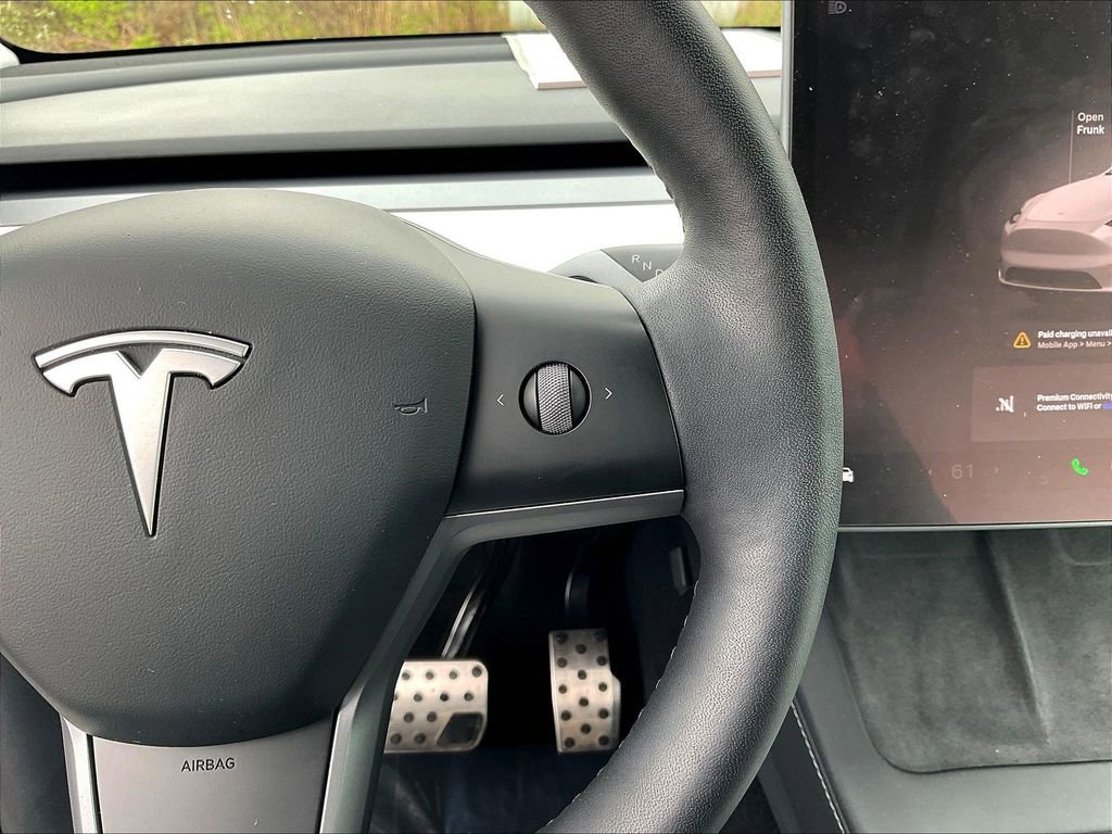 Used 2022 Tesla Model Y Long Range AWD/4WD image 12